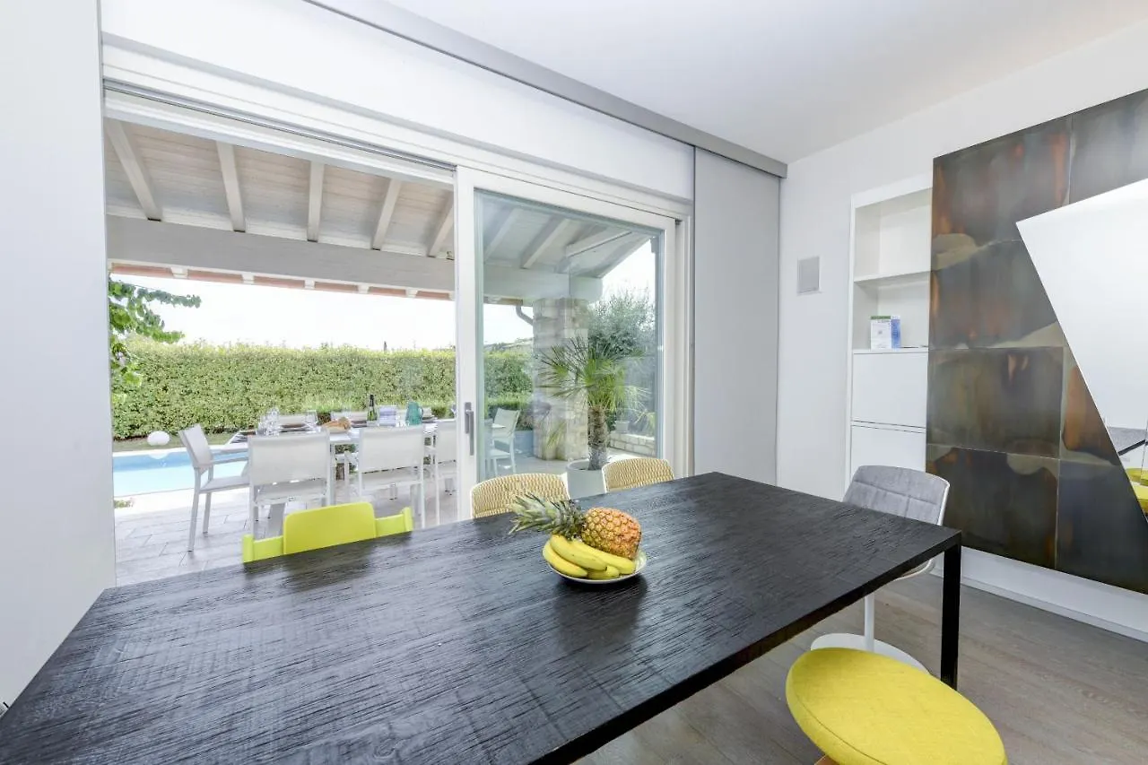 Villa Eden - Borgo Degli Olivi Sirmione 0*,