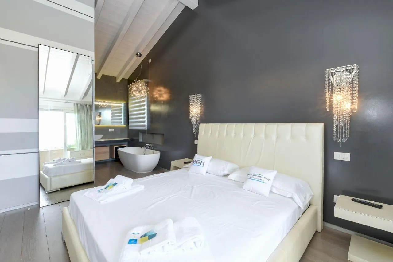 Villa Eden - Borgo Degli Olivi Sirmione Italy
